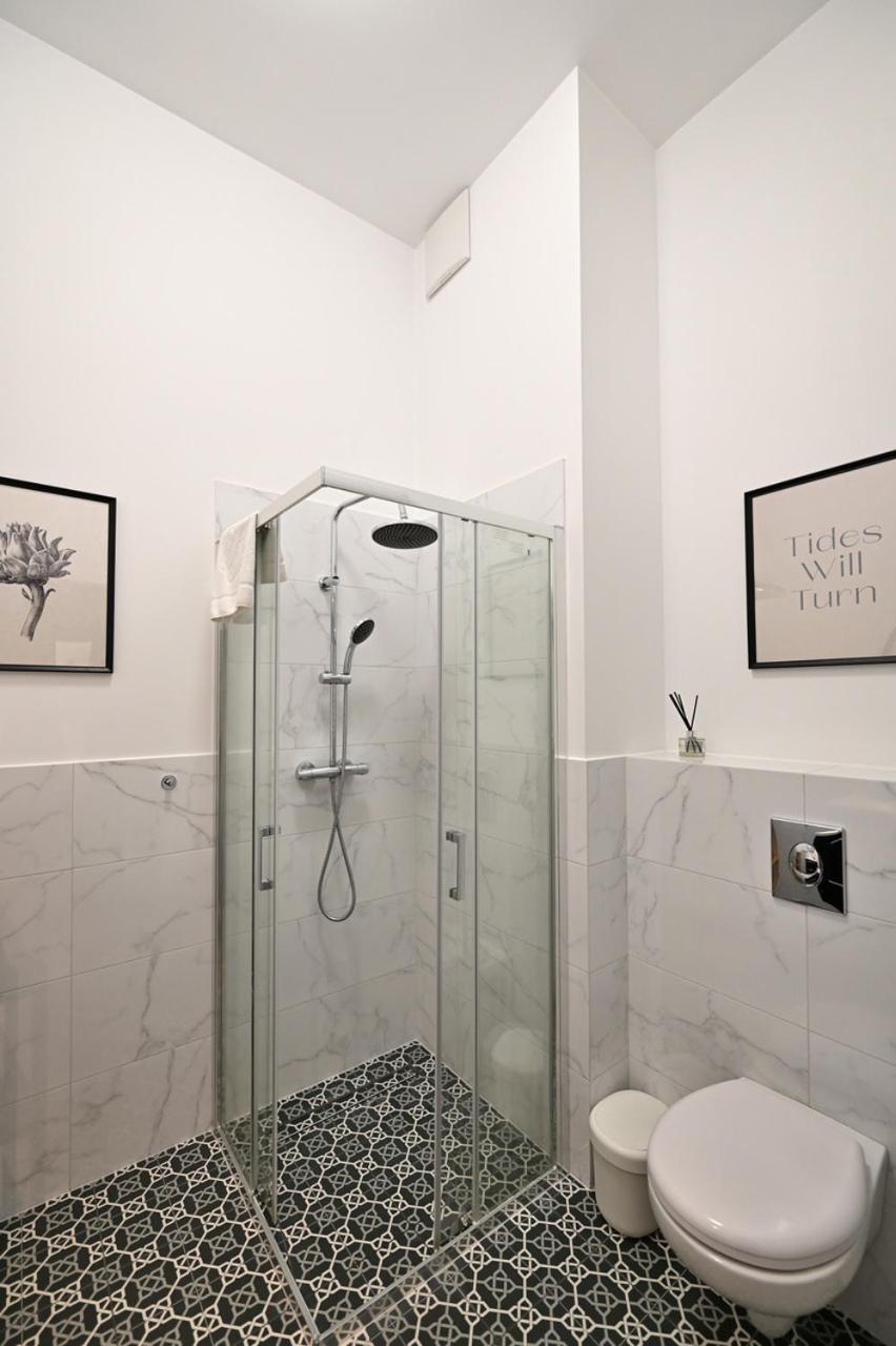 Live & Travel Apartments Waterlane Vintage Gdansk Exterior photo